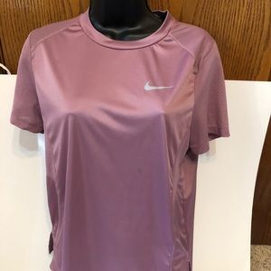 Nike running top